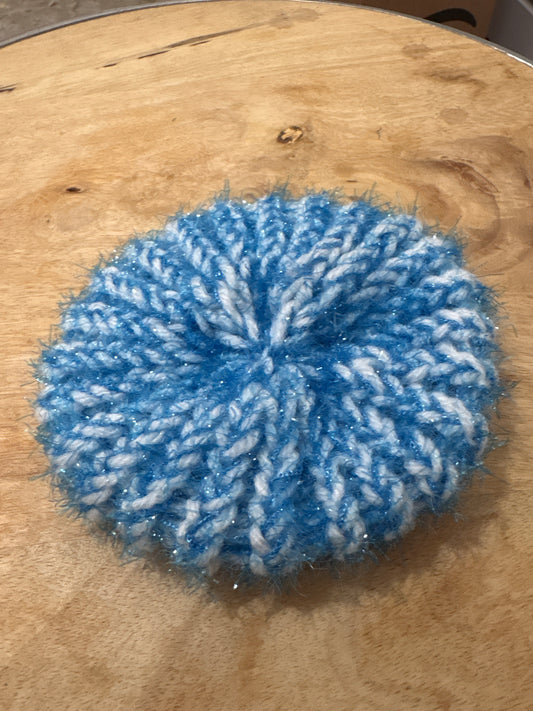 Light blue and white scrubby