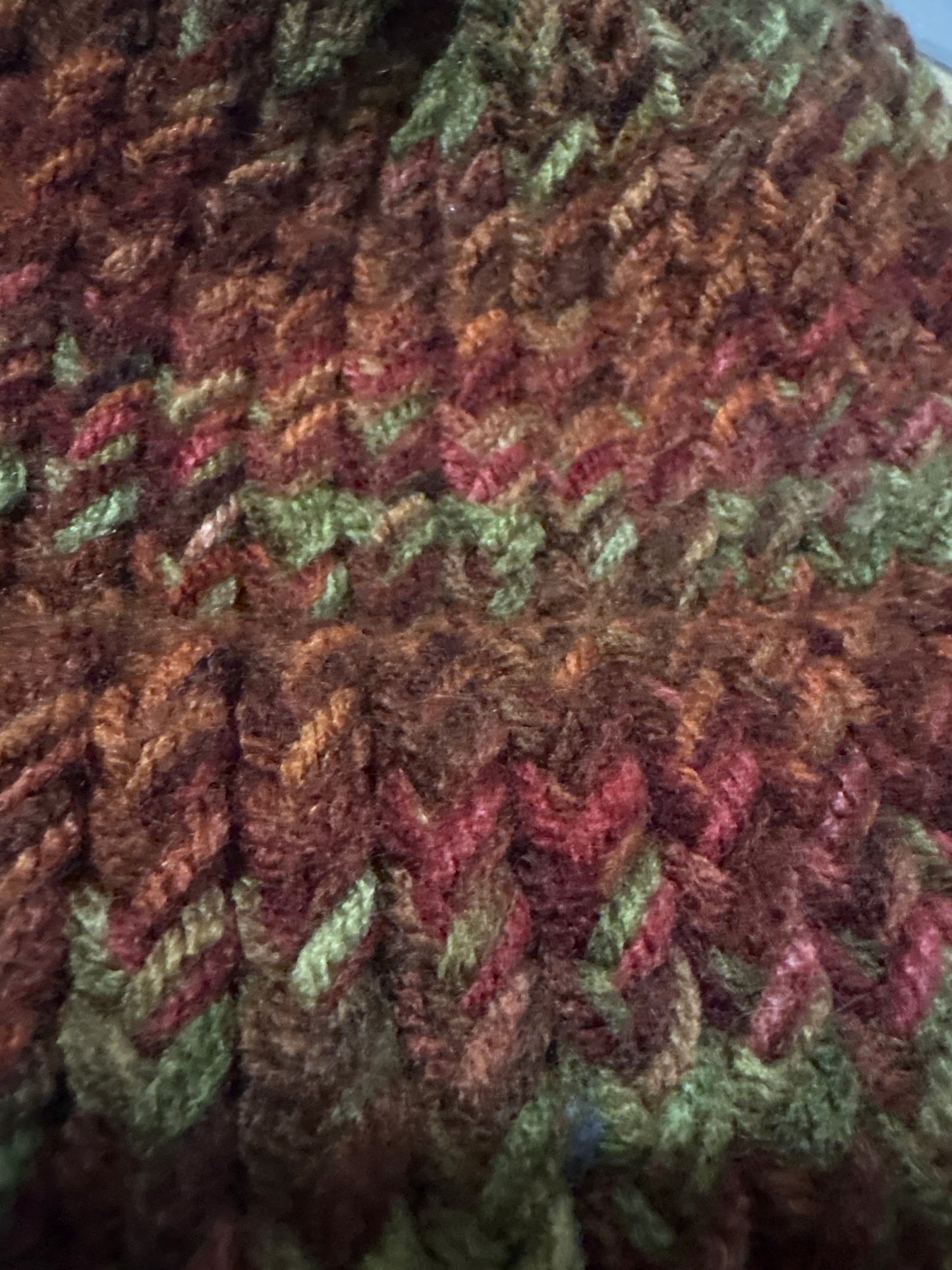 Dark autumn adult hat